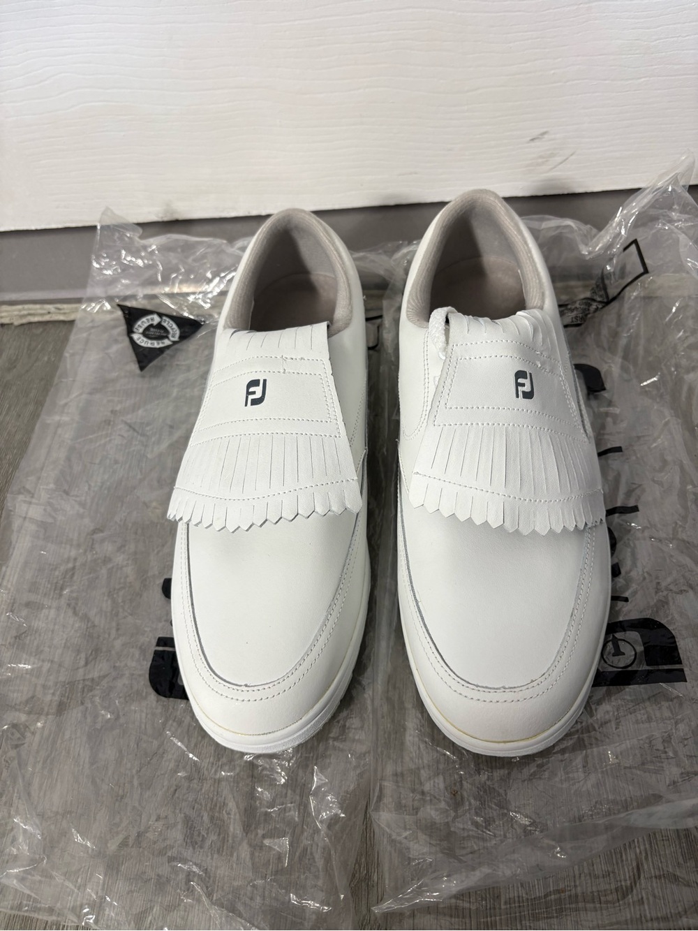 FootJoy White Leather Slip-On Loafers with Kiltie Fringe